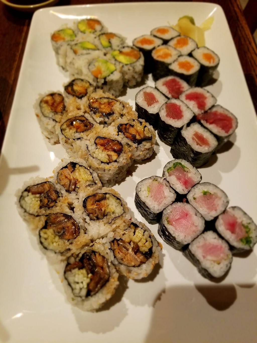 Takara Sushi | restaurant | 150-11 14th Ave, Whitestone, NY 11357, USA | 7187471465 OR +1 718-747-1465