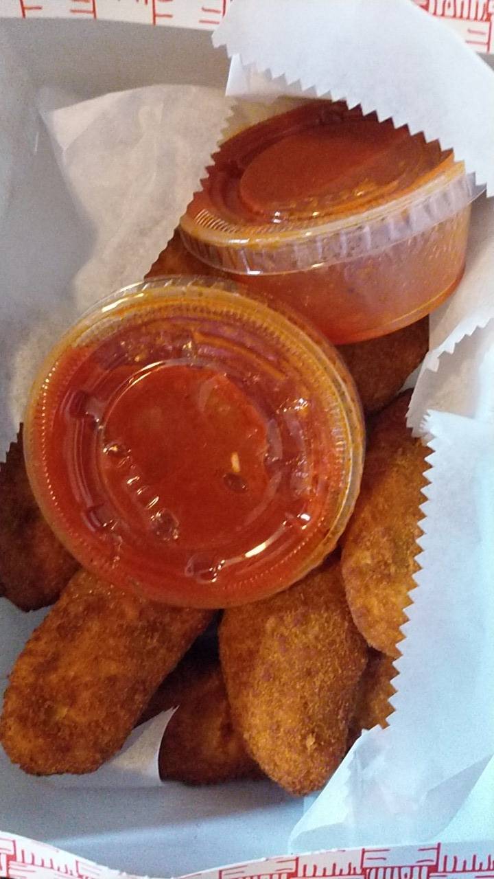 Pachinis Pizza | restaurant | 29 N Main St, Middleborough, MA 02346, USA | 7744193627 OR +1 774-419-3627