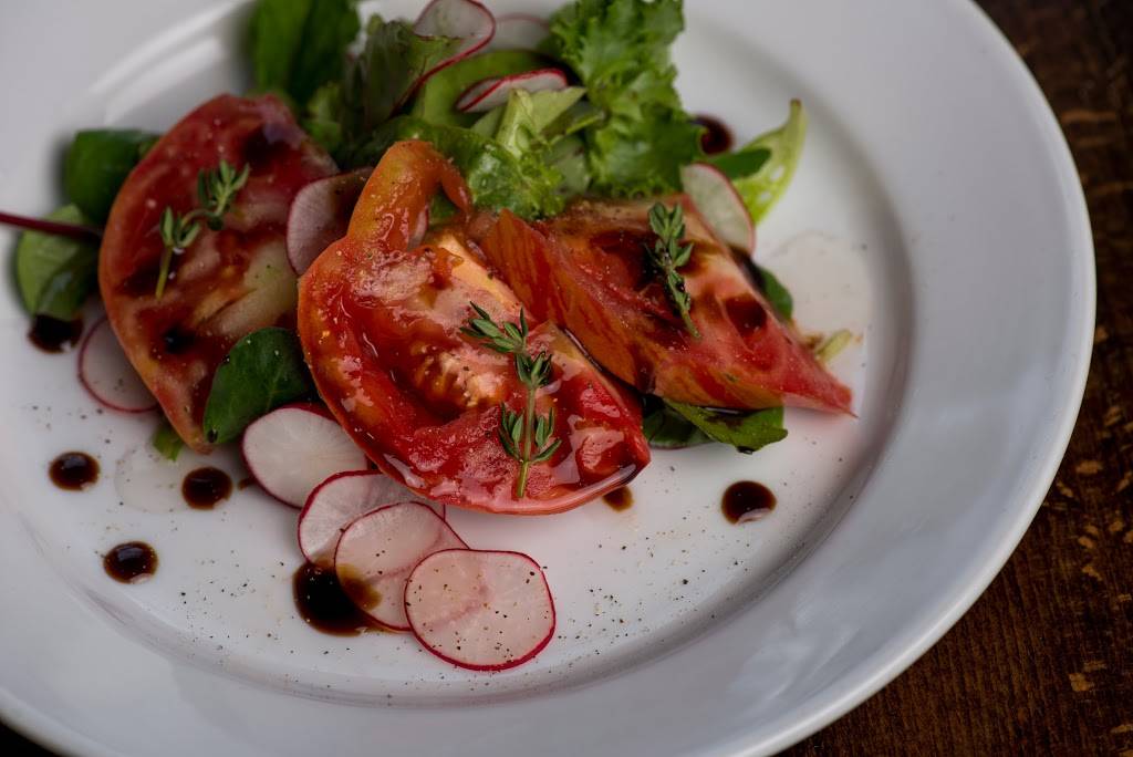 Branchwater | restaurant | 5820 S Vickery St, Cumming, GA 30040, USA | 4702537910 OR +1 470-253-7910