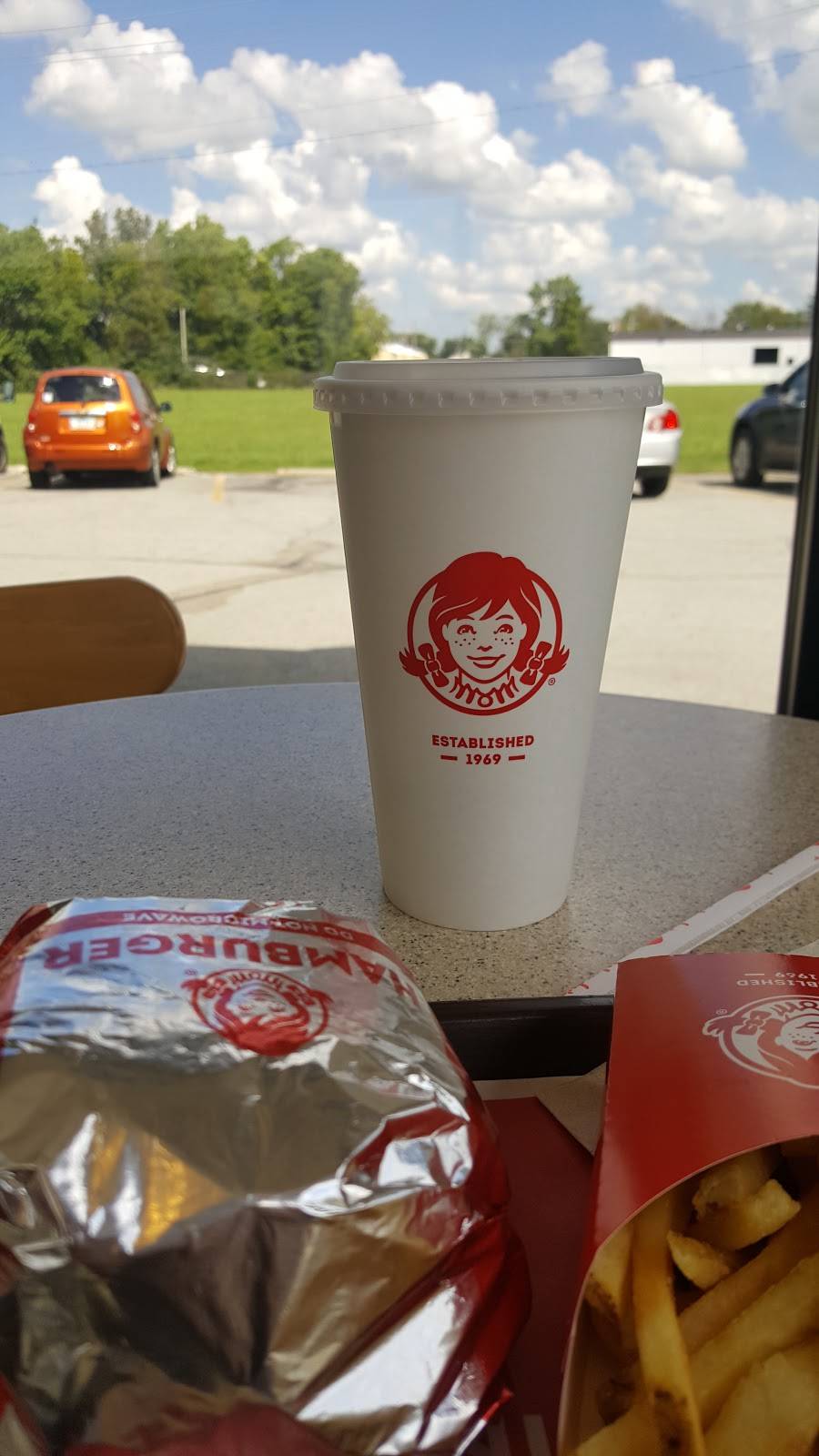 Wendys | restaurant | 2817 Pendleton Ave, Anderson, IN 46012, USA | 7656498270 OR +1 765-649-8270