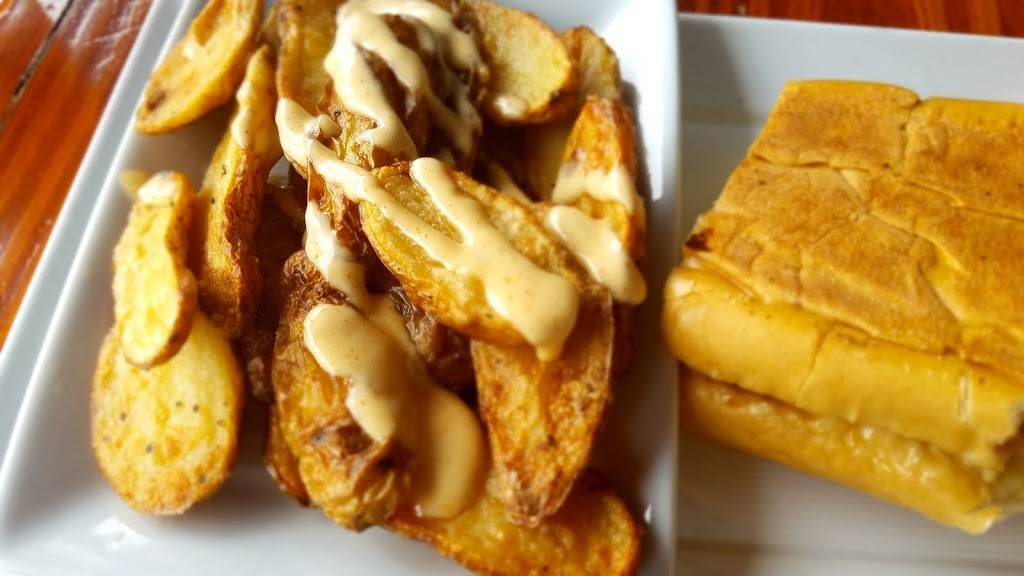 15th Street Fisheries | restaurant | 1900 SE 15th St, Fort Lauderdale, FL 33316, USA | 9547632777 OR +1 954-763-2777