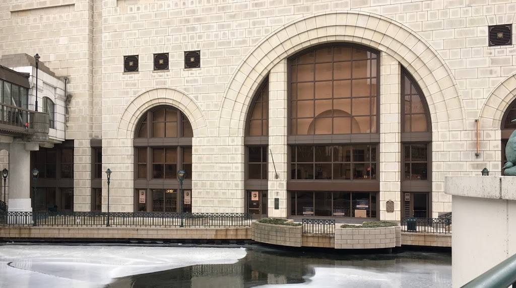 Tua Pasta Milwaukee | restaurant | 100 E Wisconsin Ave LL101, Milwaukee, WI 53202, USA | 4149884016 OR +1 414-988-4016