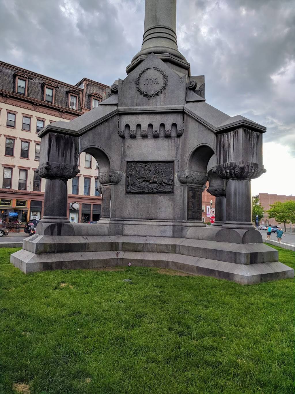 Bootleggers on Broadway | restaurant | 200 Broadway, Troy, NY 12180, USA | 5188744475 OR +1 518-874-4475