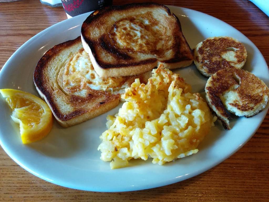 Cracker Barrel Old Country Store | restaurant | 2858 N Glenstone Ave, Springfield, MO 65803, USA | 4178314600 OR +1 417-831-4600