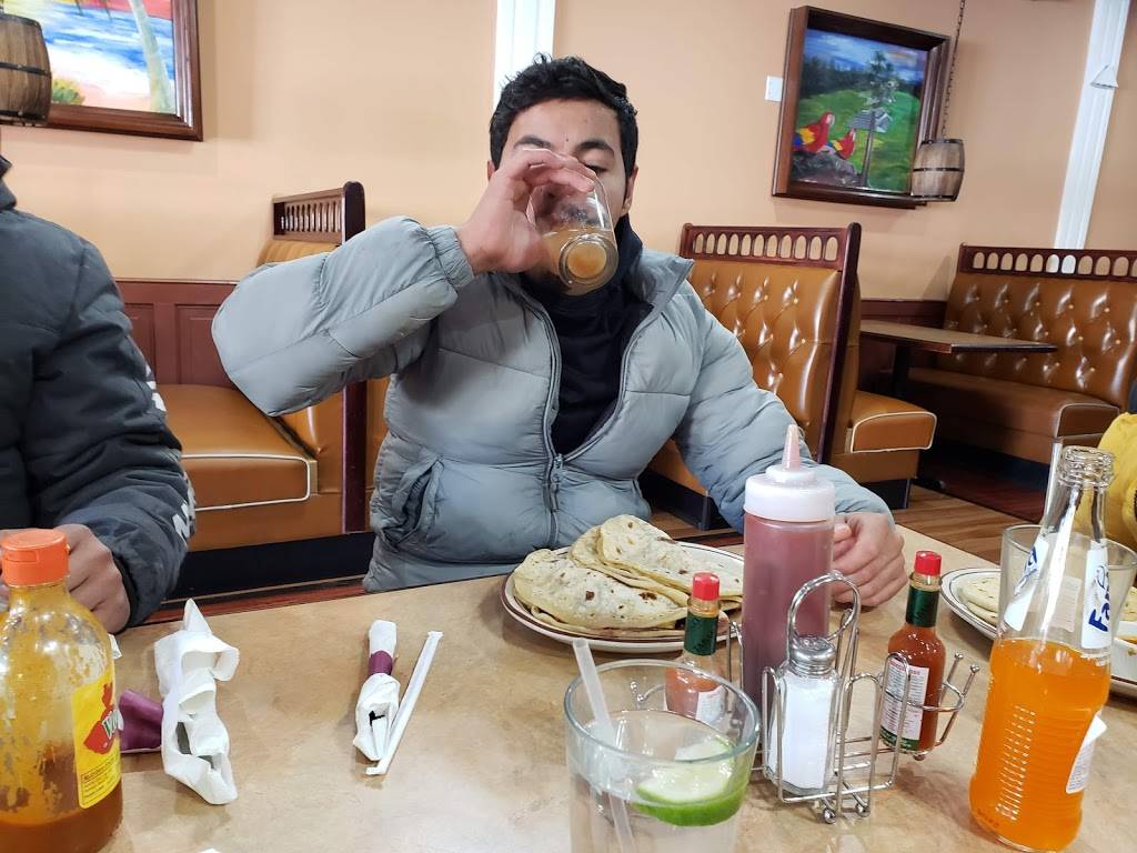 El Paraiso Restaurant | restaurant | 3326 Williamson Rd, Roanoke, VA 24012, USA | 5402062366 OR +1 540-206-2366