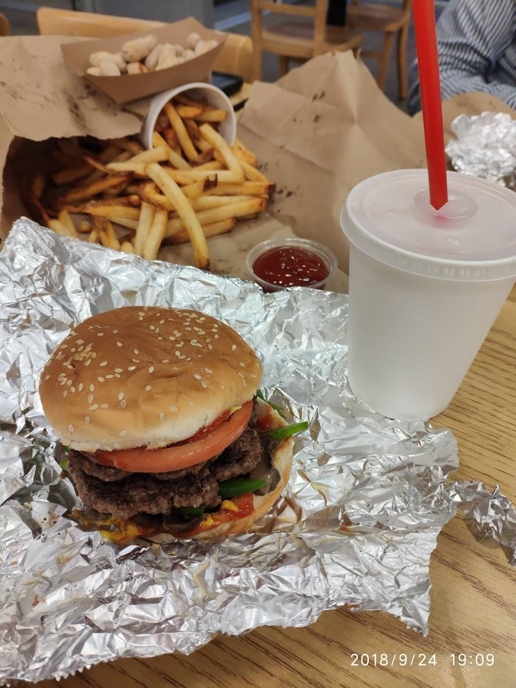 Five Guys | meal takeaway | 1000 N Eisenhower Parkway, Beckley, WV 25801, USA | 3042500660 OR +1 304-250-0660