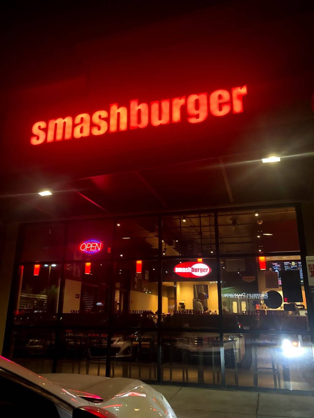 Smashburger | restaurant | 7625 N Oracle Rd, Oro Valley, AZ 85704, USA | 5207423332 OR +1 520-742-3332