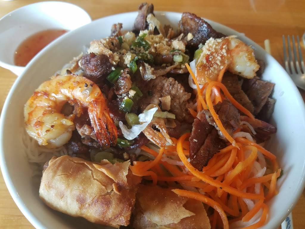 Vietnam Cafe Restaurant | cafe | 179 Penn Ave, Telford, PA 18969, USA | 2157233335 OR +1 215-723-3335