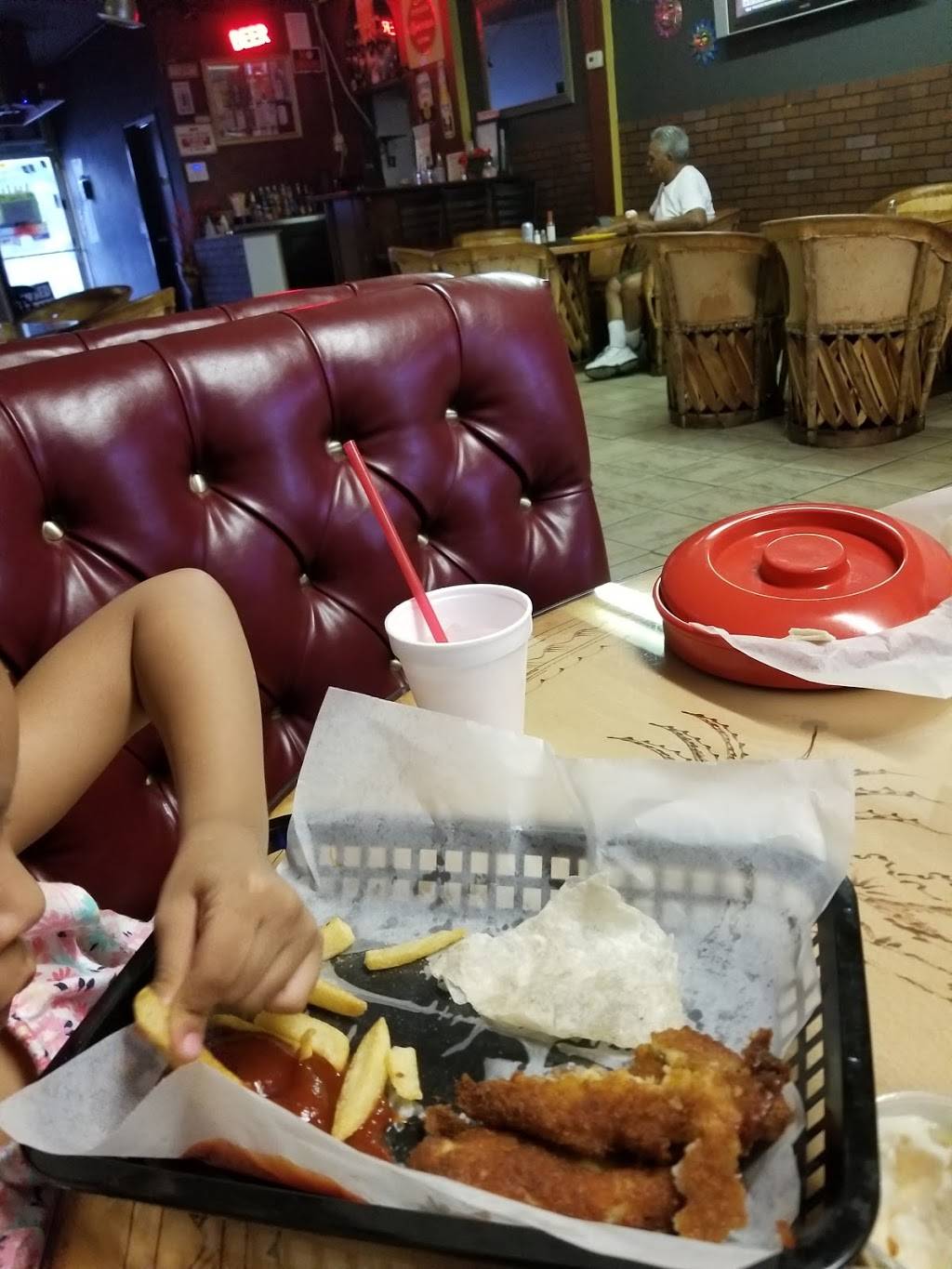 Los 3 Compadres Seafood and Mexican Cuisine | night club | 1235 W Ave I, Lancaster, CA 93534, USA | 6619482725 OR +1 661-948-2725