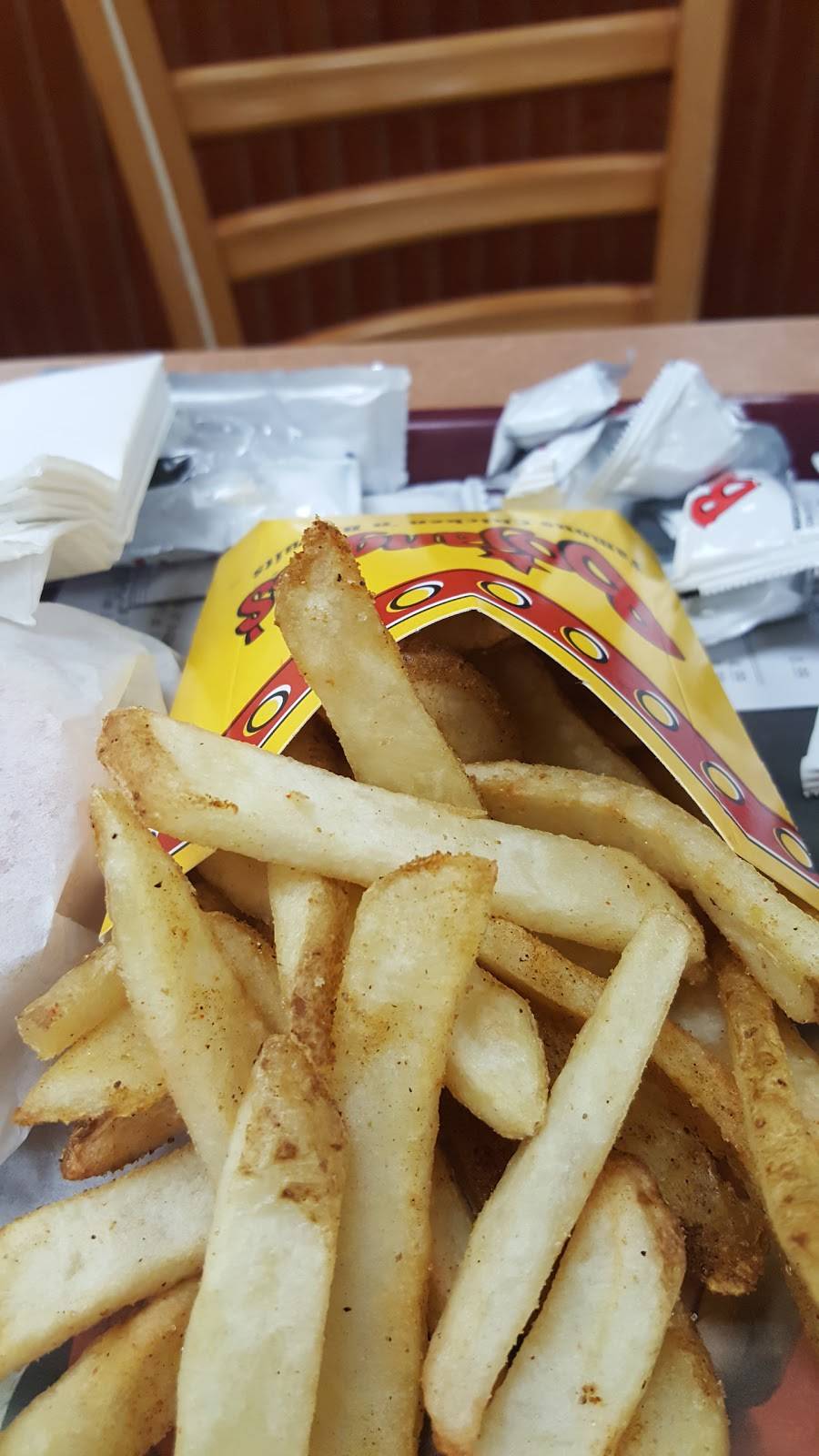 Bojangles Famous Chicken n Biscuits | restaurant | 160 Turnersburg Hwy, Statesville, NC 28625, USA | 7048780806 OR +1 704-878-0806