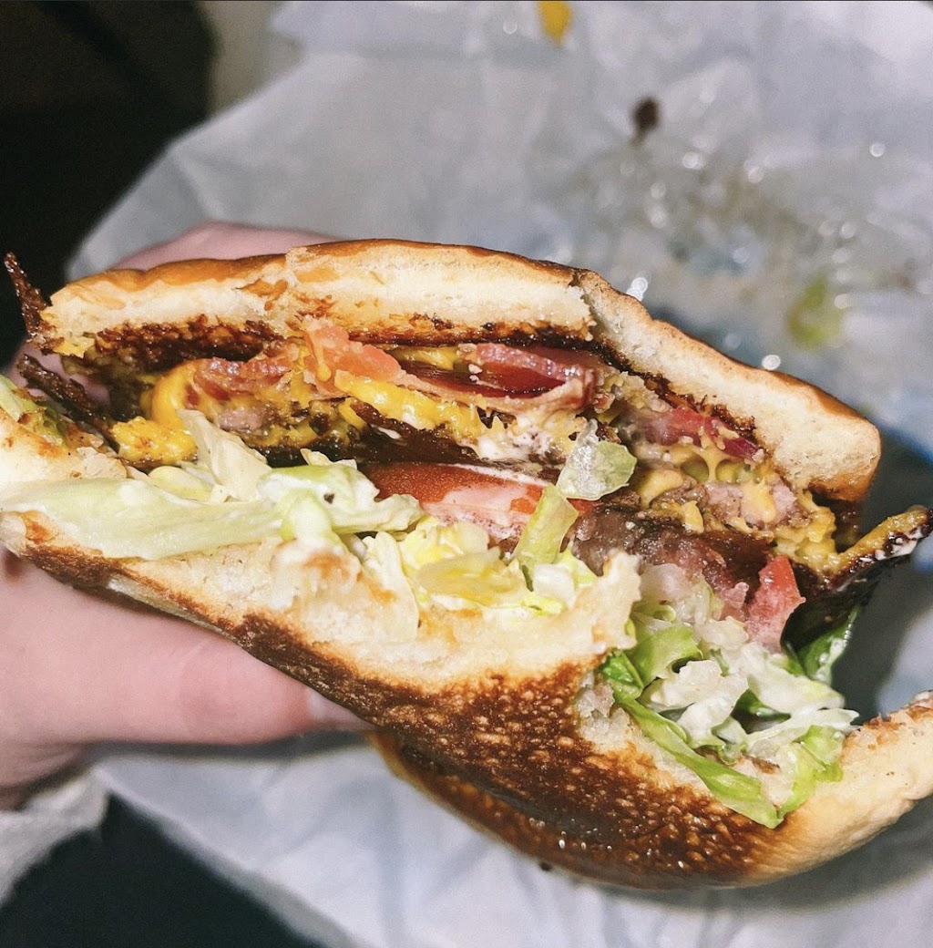 The Americana Truck | restaurant | 1177 SE 9th St, Bend, OR 97702, USA | 5412245070 OR +1 541-224-5070