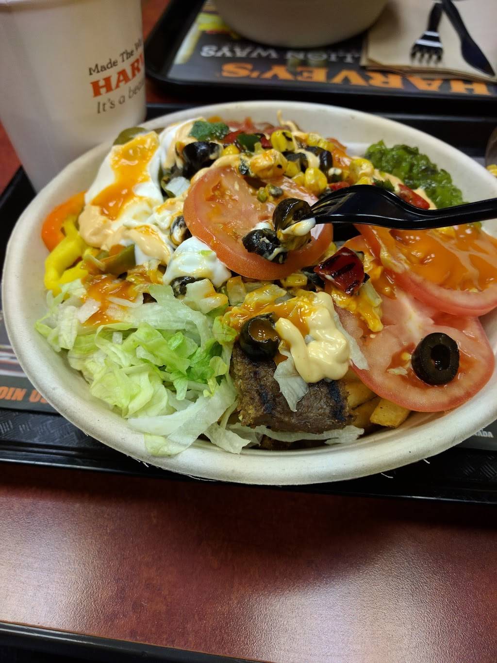 Harveys | restaurant | 2310 Lawrence Ave E, Scarborough, ON M1P 2P9, Canada | 4167577000 OR +1 416-757-7000