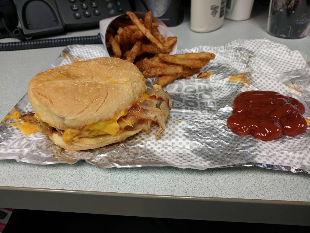 Checkers | restaurant | 5927 University Blvd S, Jacksonville, FL 32216, USA | 9046367813 OR +1 904-636-7813