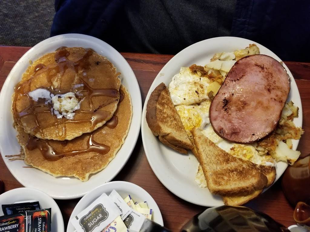 Gormans Restaurant | meal takeaway | 11011 Stillwater Blvd N, Lake Elmo, MN 55042, USA | 6517702476 OR +1 651-770-2476