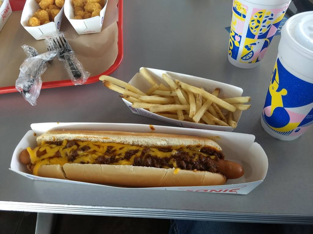Sonic Drive-In | restaurant | 1714 N Cockrell Hill Rd, Dallas, TX 75211, USA | 2149209001 OR +1 214-920-9001