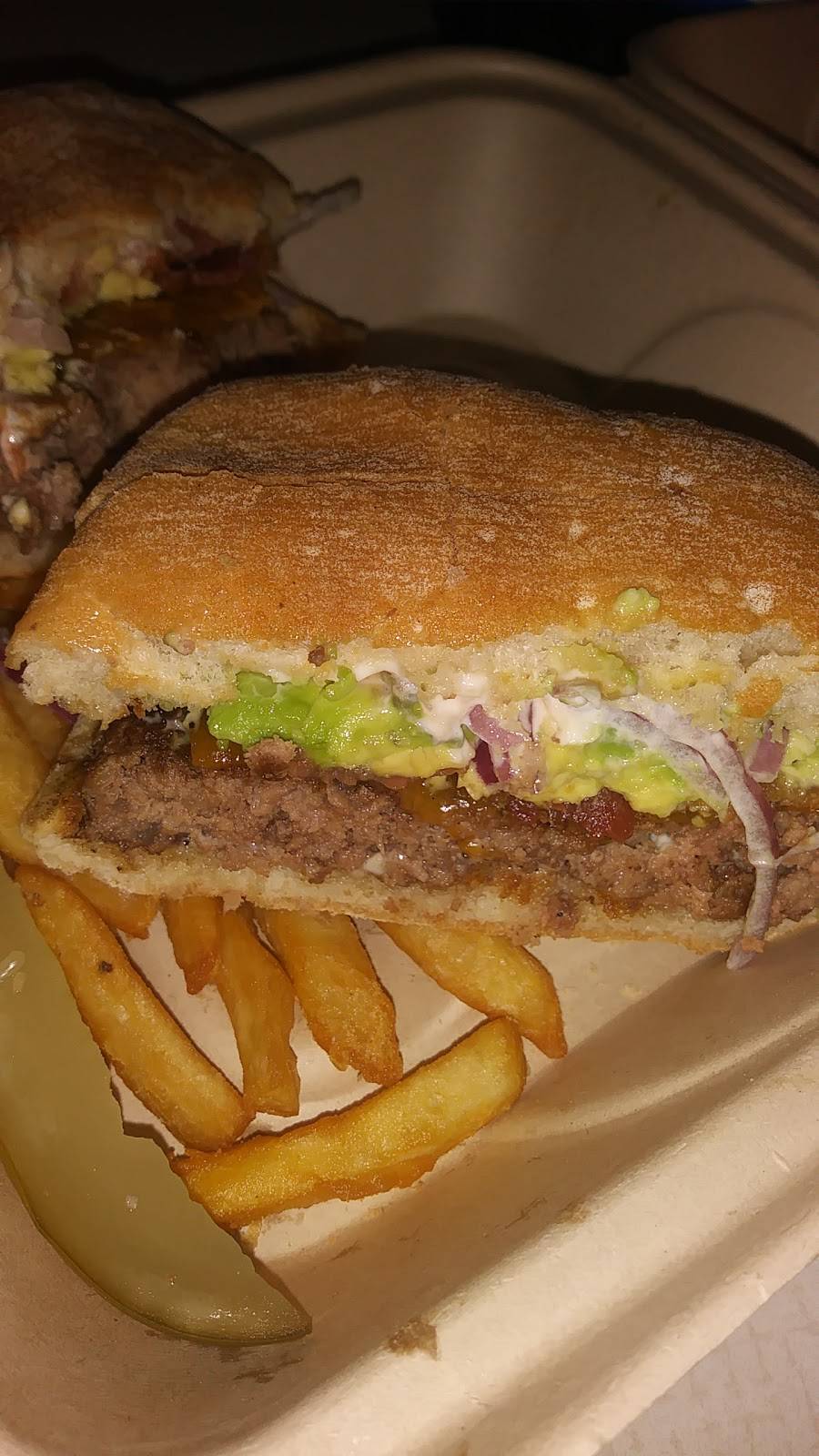 Casamigo Restaurant | restaurant | 200 Lee Rd, Watsonville, CA 95076, USA | 8317244808 OR +1 831-724-4808