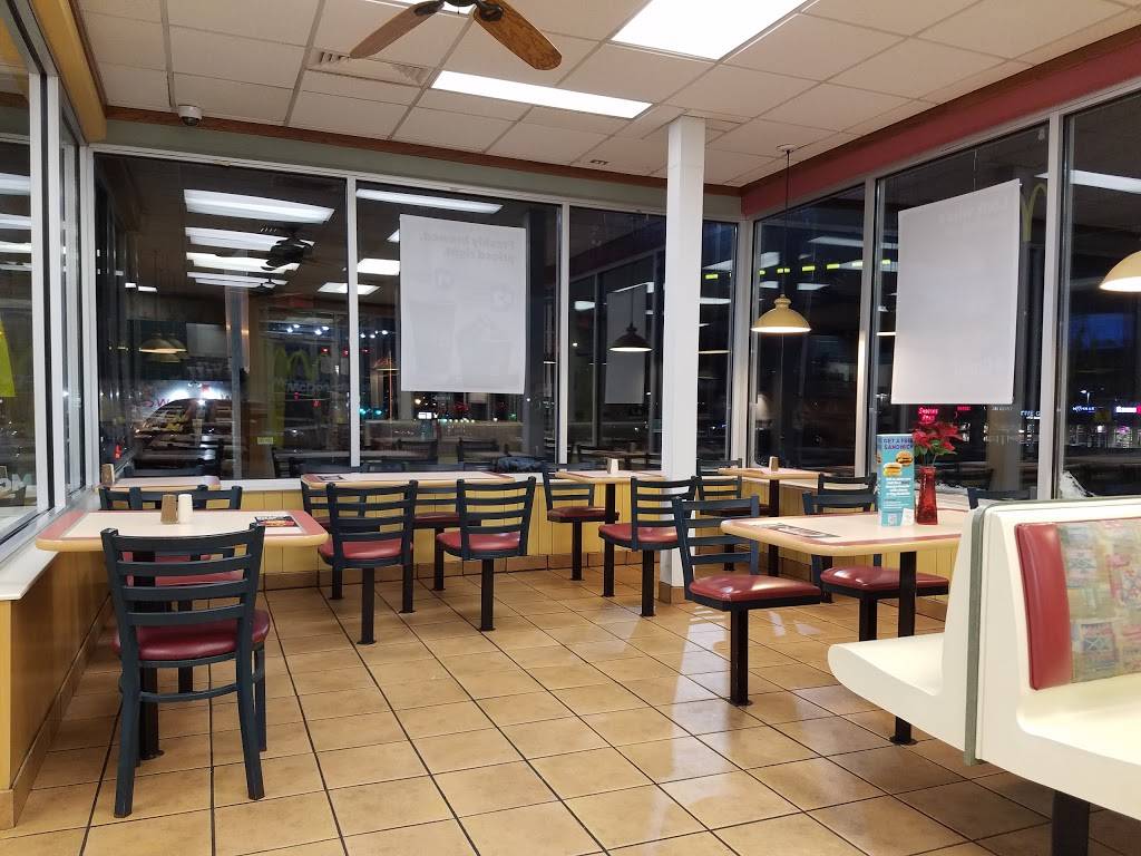 McDonalds | cafe | 100 US-130 N, Cinnaminson, NJ 08077, USA | 8563032280 OR +1 856-303-2280