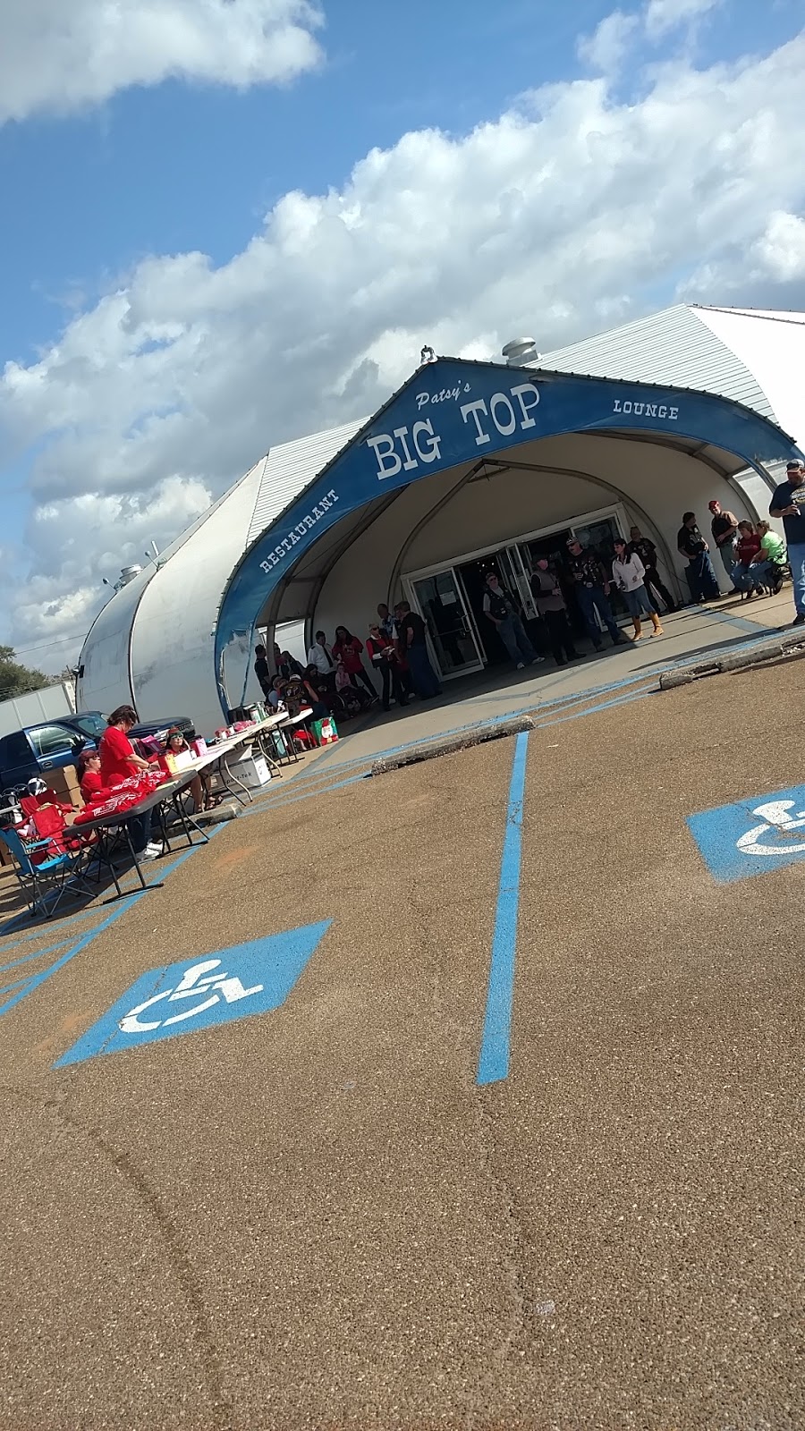 Patsys Big Top Restaurant | restaurant | 2055 Old Natchitoches Rd, West Monroe, LA 71292, USA | 3183409320 OR +1 318-340-9320