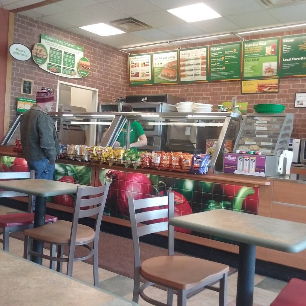 Subway | restaurant | 201 W Carleton Rd, Hillsdale, MI 49242, USA | 5174399933 OR +1 517-439-9933