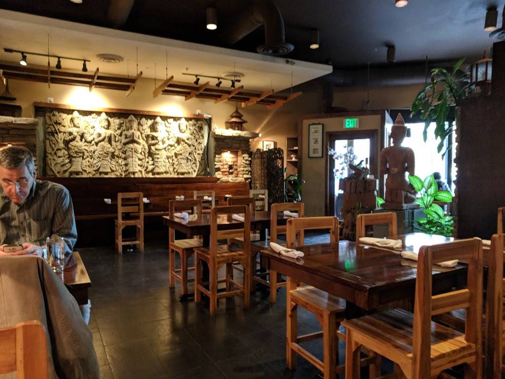 Galae Thai | restaurant | 215 Swamp Fox Rd, Alexandria, VA 22331, USA | 7039601606 OR +1 703-960-1606