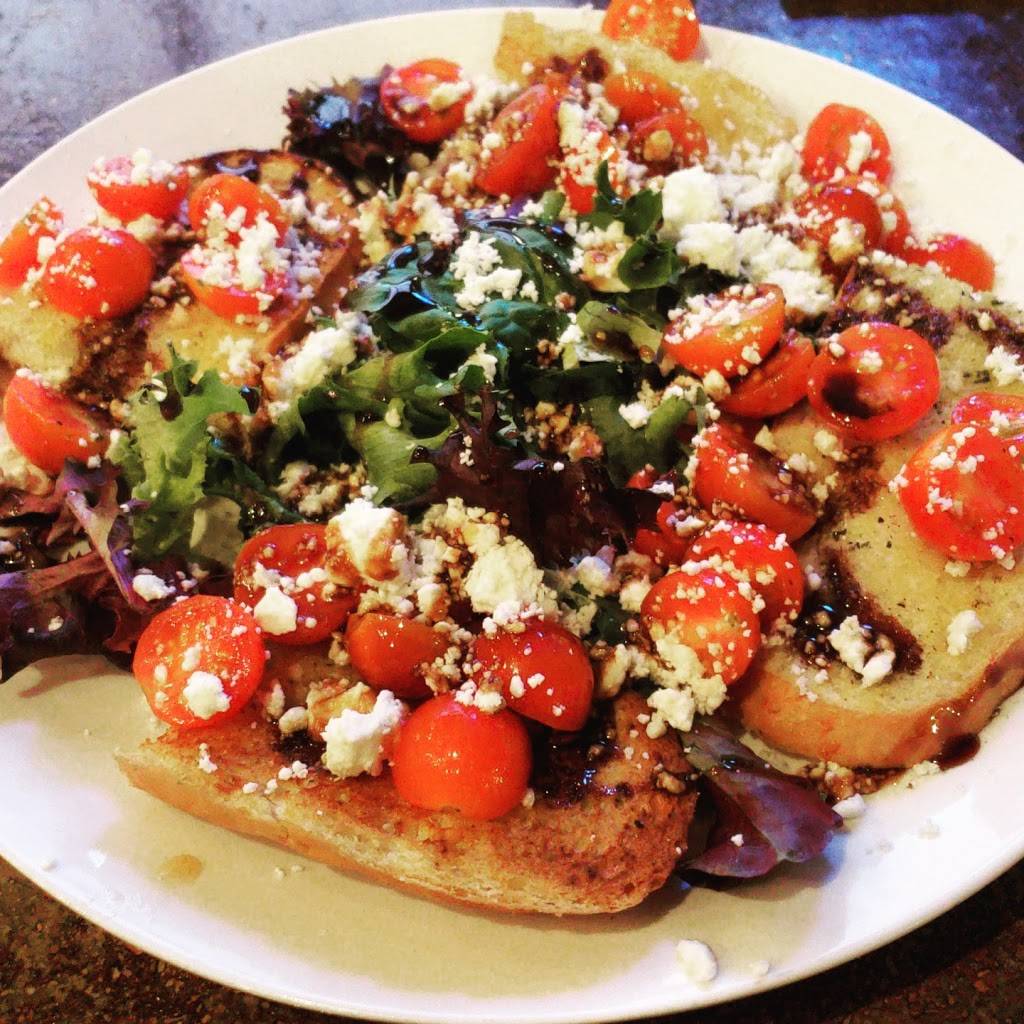 Infernos Wood Fired Oven & Spirits | restaurant | 1198 Gruene Rd, New Braunfels, TX 78130, USA | 8306292077 OR +1 830-629-2077