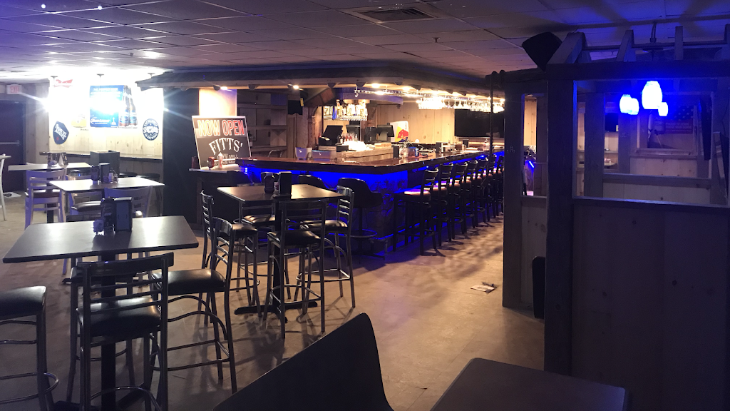 Fitts’ Bar & Grill | restaurant | 150 Center St, Auburn, ME 04210, USA | 2072410066 OR +1 207-241-0066