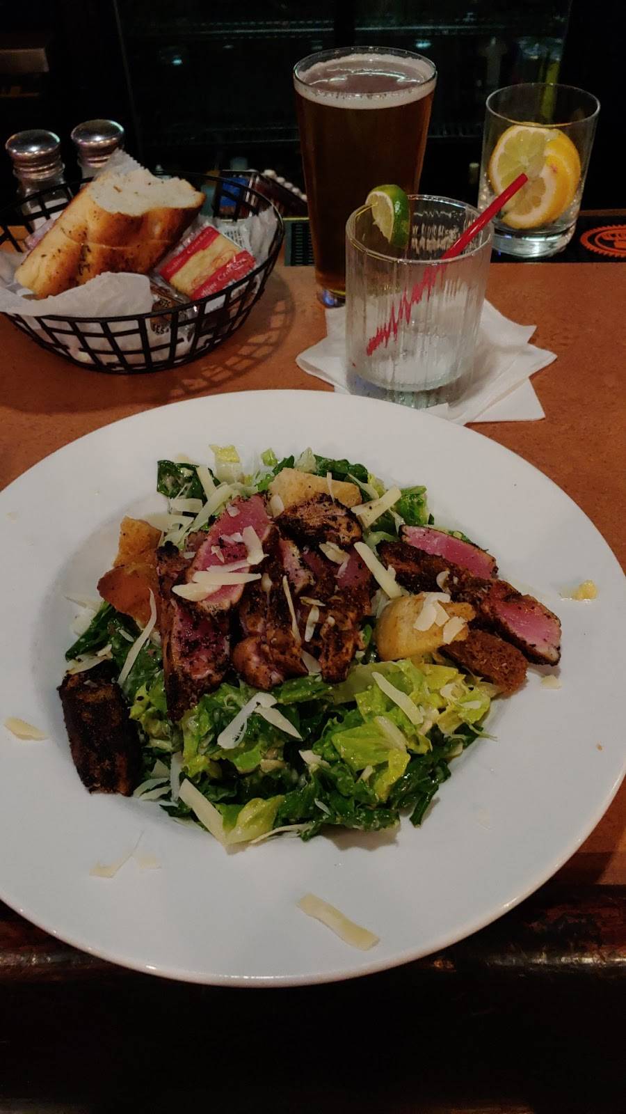 The Pier | restaurant | 39504 Jefferson Ave, Harrison Charter Township, MI 48045, USA | 5862675143 OR +1 586-267-5143