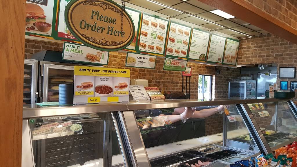 Subway Restaurants | restaurant | 3212 US Hwy 27 S, Sebring, FL 33870, USA | 8633853335 OR +1 863-385-3335