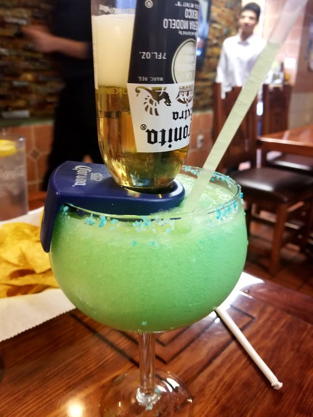 Azteca Mexican Restaurant | restaurant | 1779 E Market St, Akron, OH 44305, USA | 3307949091 OR +1 330-794-9091