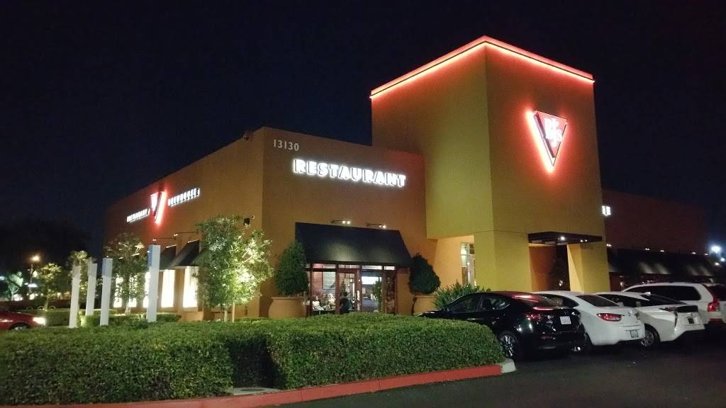 BJs Restaurant & Brewhouse | restaurant | 13130 Jamboree Rd, Irvine, CA 92602, USA | 7146658595 OR +1 714-665-8595