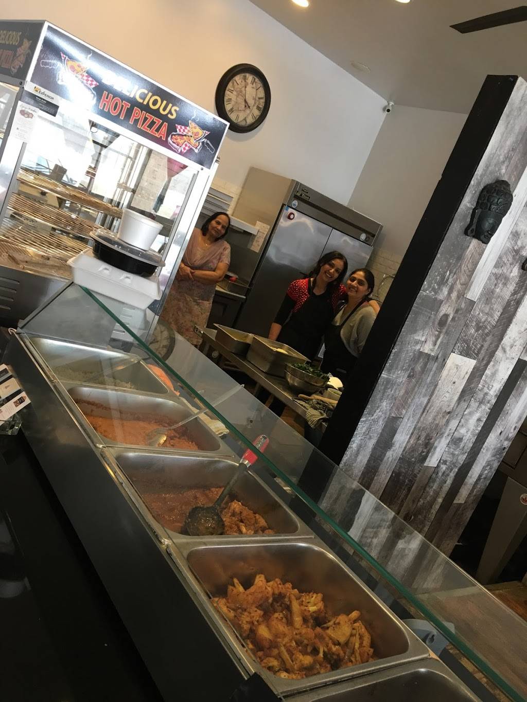 Spicy Kitchen & Pizzeria | restaurant | 6048 ON-9 #17, Schomberg, ON L0G 1T0, Canada | 9059397333 OR +1 905-939-7333