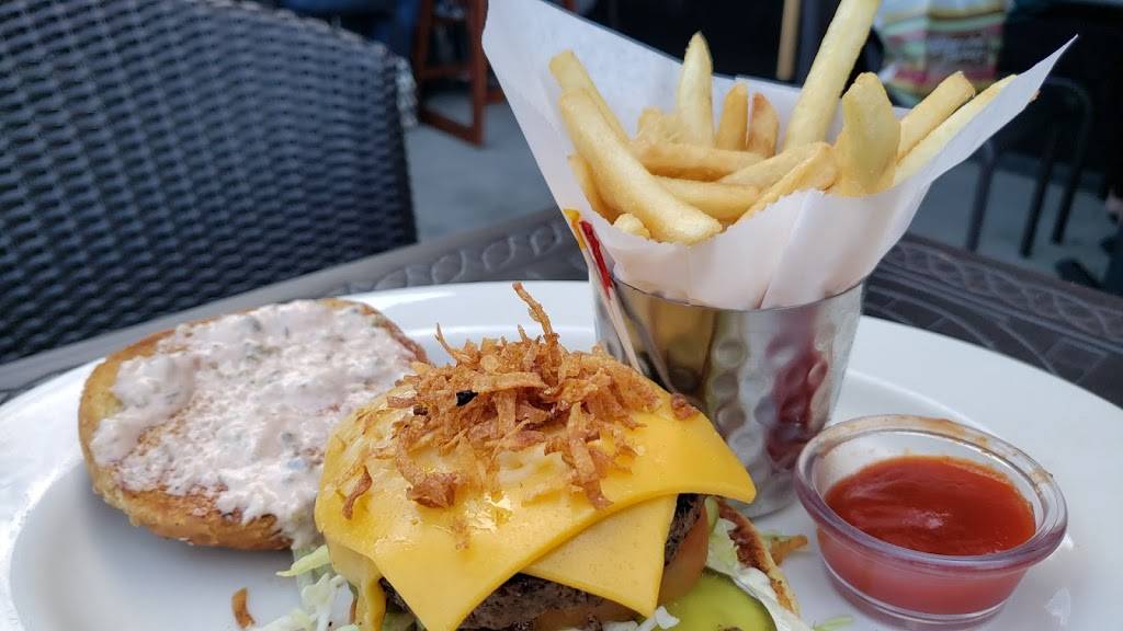 The Cheesecake Factory | restaurant | 600 Town Center Dr, Oxnard, CA 93036, USA | 8052788878 OR +1 805-278-8878