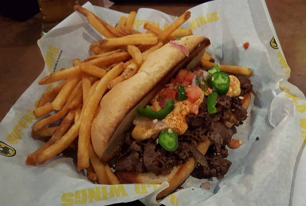 Buffalo Wild Wings | meal takeaway | 5 Weems Ln, Winchester, VA 22601, USA | 5407236900 OR +1 540-723-6900