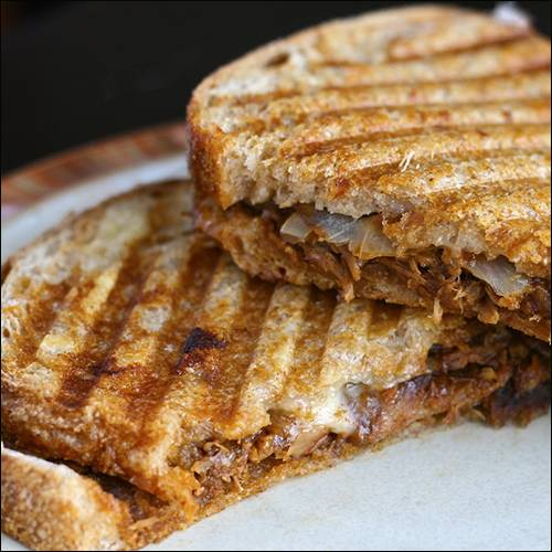 Skybox Sports Bar and Grill | restaurant | 1104, 415 S Gay St, Knoxville, TN 37902, USA | 8652008910 OR +1 865-200-8910