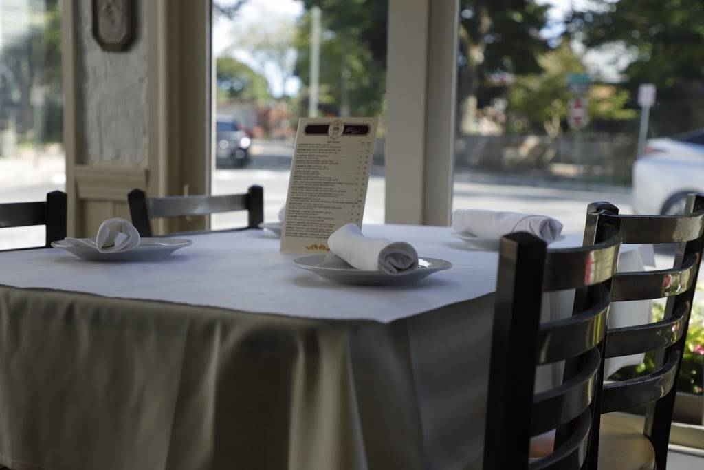 Antique Table Restaurant | restaurant | 7 Central St, Manchester-by-the-Sea, MA 01944, USA | 9787049833 OR +1 978-704-9833