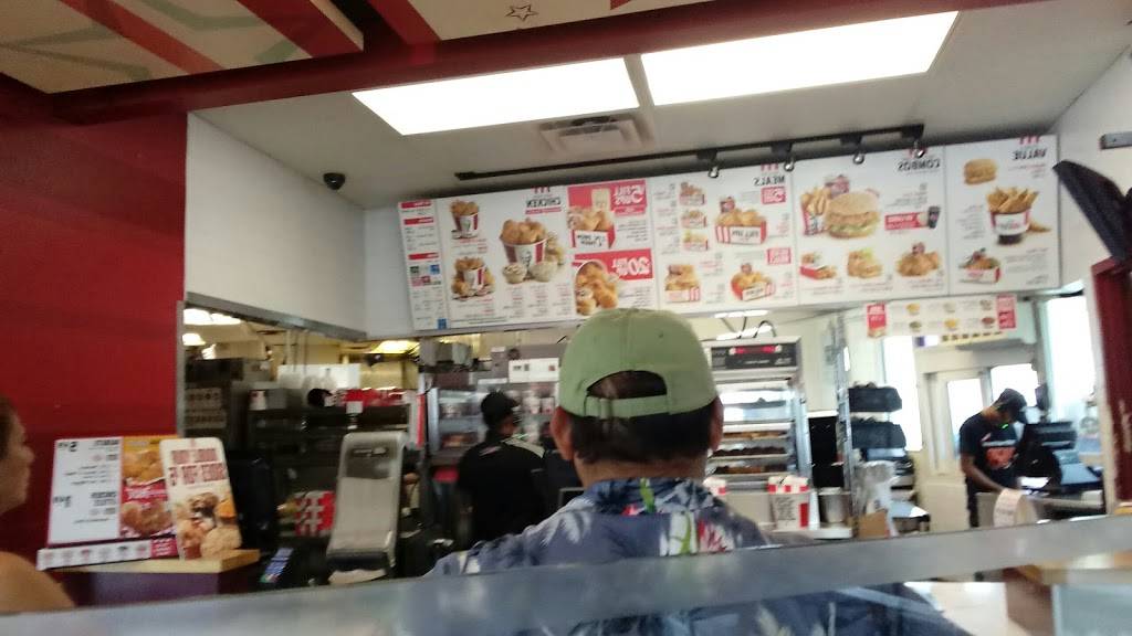 KFC | restaurant | 840 E Vista Way, Vista, CA 92084, USA | 7609411295 OR +1 760-941-1295