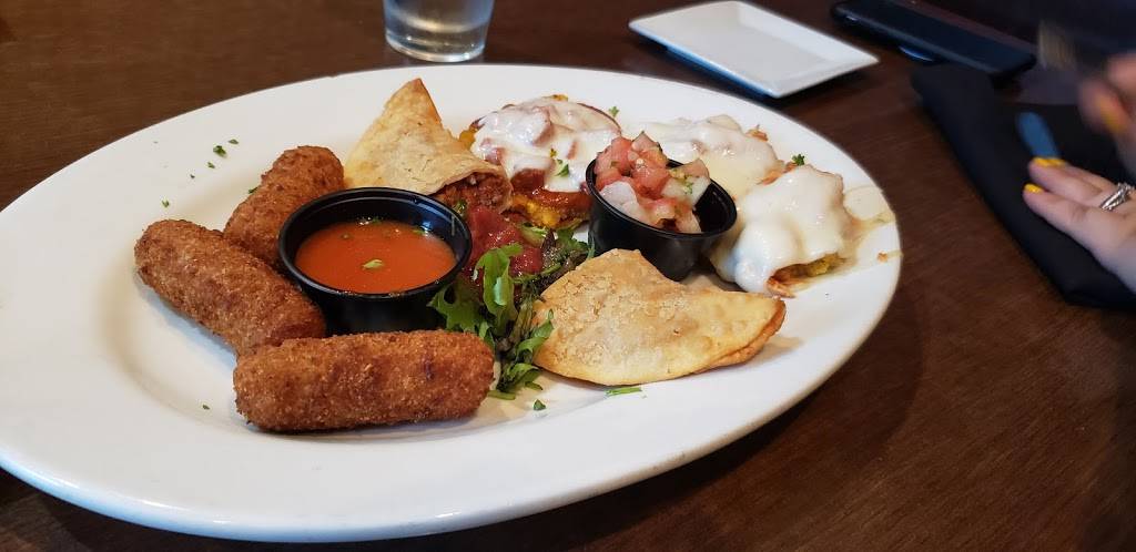 Padrinos Cuban Bistro | restaurant | 13586 Village Park Dr #304, Orlando, FL 32837, USA | 4072515107 OR +1 407-251-5107