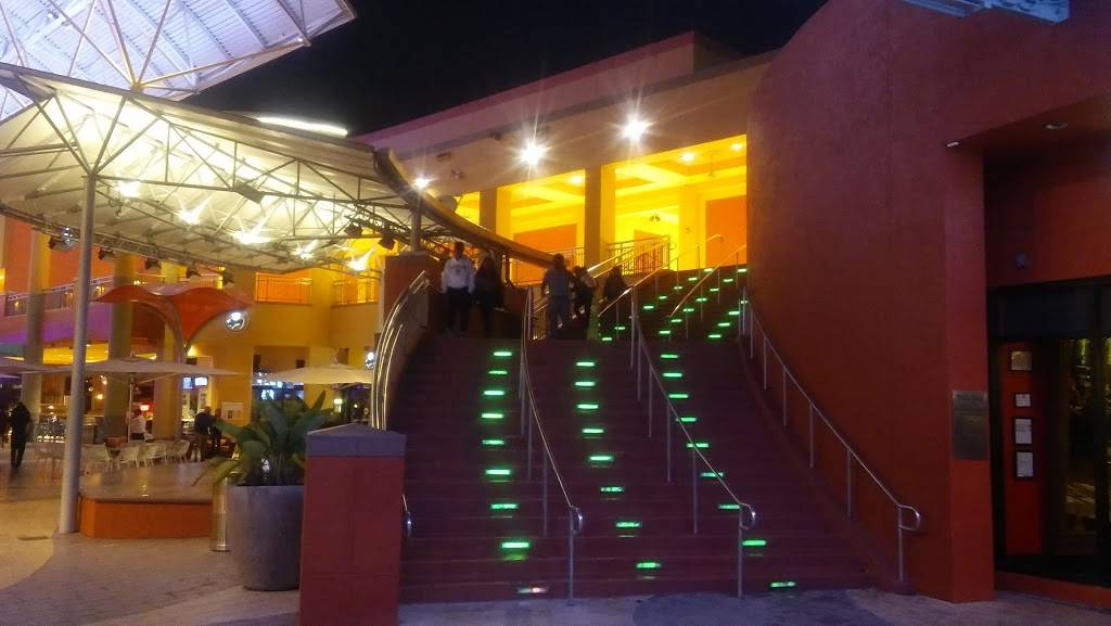 TGI Fridays | restaurant | 11401 NW 12th St, Miami, FL 33172, USA | 3054709885 OR +1 305-470-9885