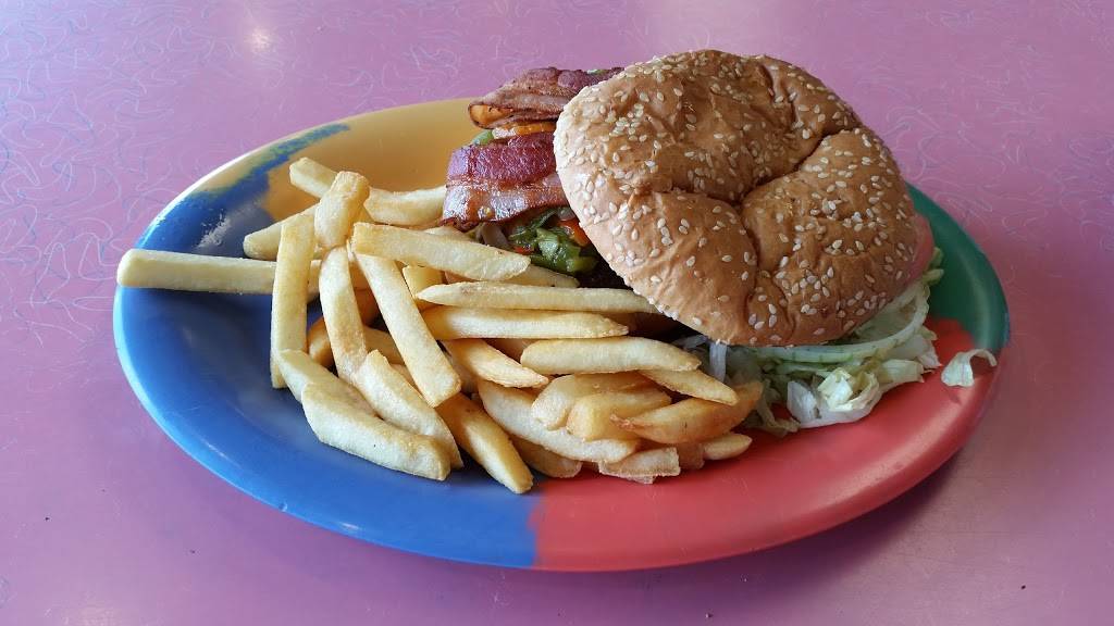 Pennys Diner | restaurant | 2101 Camino Del Llano, Belen, NM 87002, USA | 5058649516 OR +1 505-864-9516