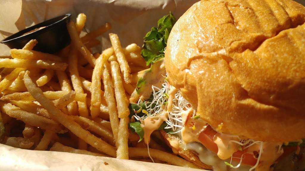 Illegal Burger Arvada | restaurant | 15400 W 64th Ave, Arvada, CO 80007, USA | 3034231300 OR +1 303-423-1300