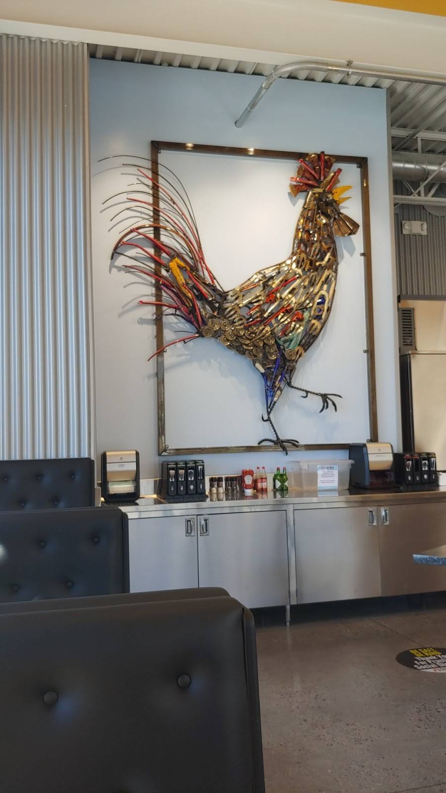 Sticky Bird Red Barn Farms | meal takeaway | 504 N Station Pkwy, Farmington, UT 84025, USA | 8017845885 OR +1 801-784-5885