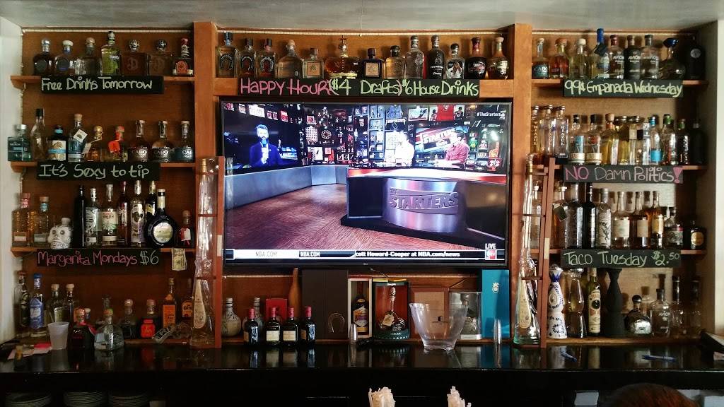 Alex Lounge | restaurant | 213 E Post Rd, White Plains, NY 10601, USA | 9143589227 OR +1 914-358-9227