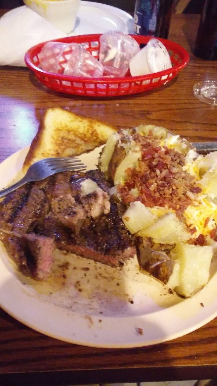 The Haystack | restaurant | 6560 US-51, Millington, TN 38053, USA | 9018720567 OR +1 901-872-0567