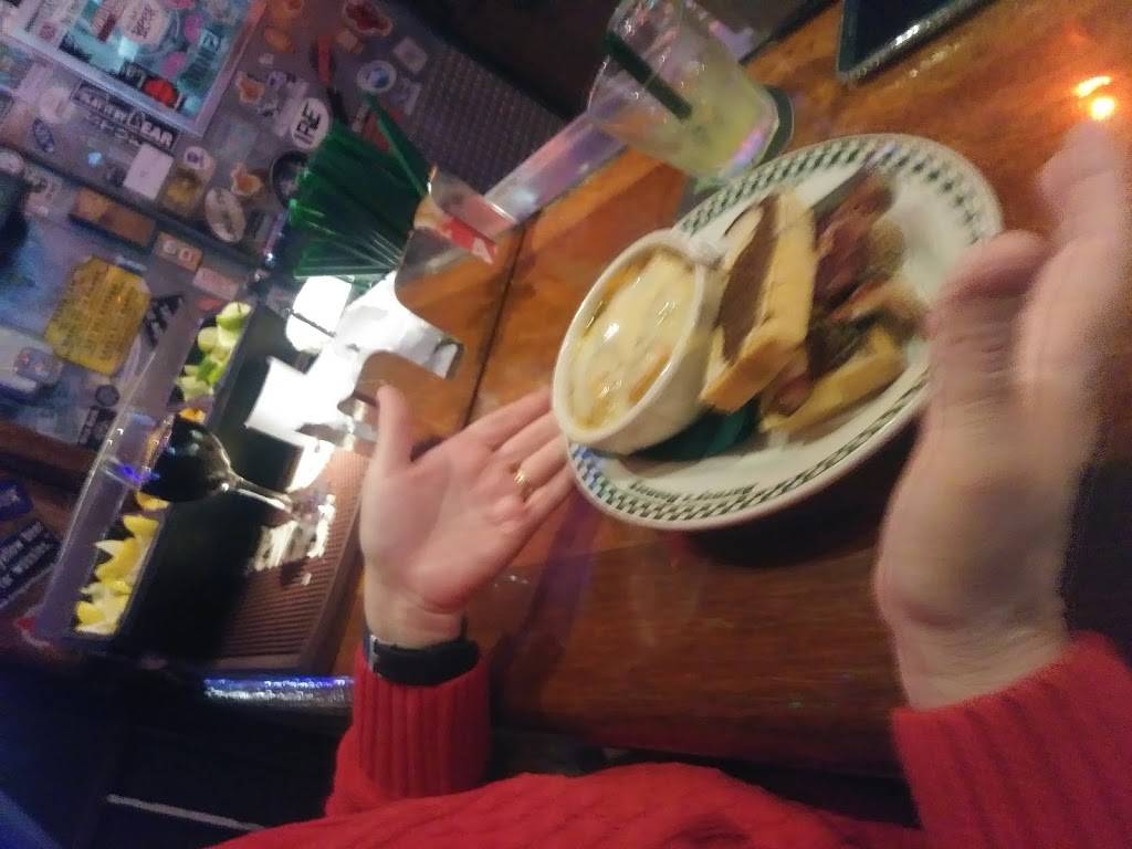 Barneys Beanery | restaurant | 99 E Colorado Blvd, Pasadena, CA 91105, USA | 6264059777 OR +1 626-405-9777