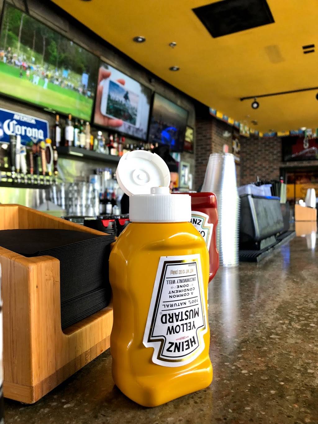 Tommy Joes | restaurant | 7940 Norfolk Ave, Bethesda, MD 20814, USA | 3016543801 OR +1 301-654-3801