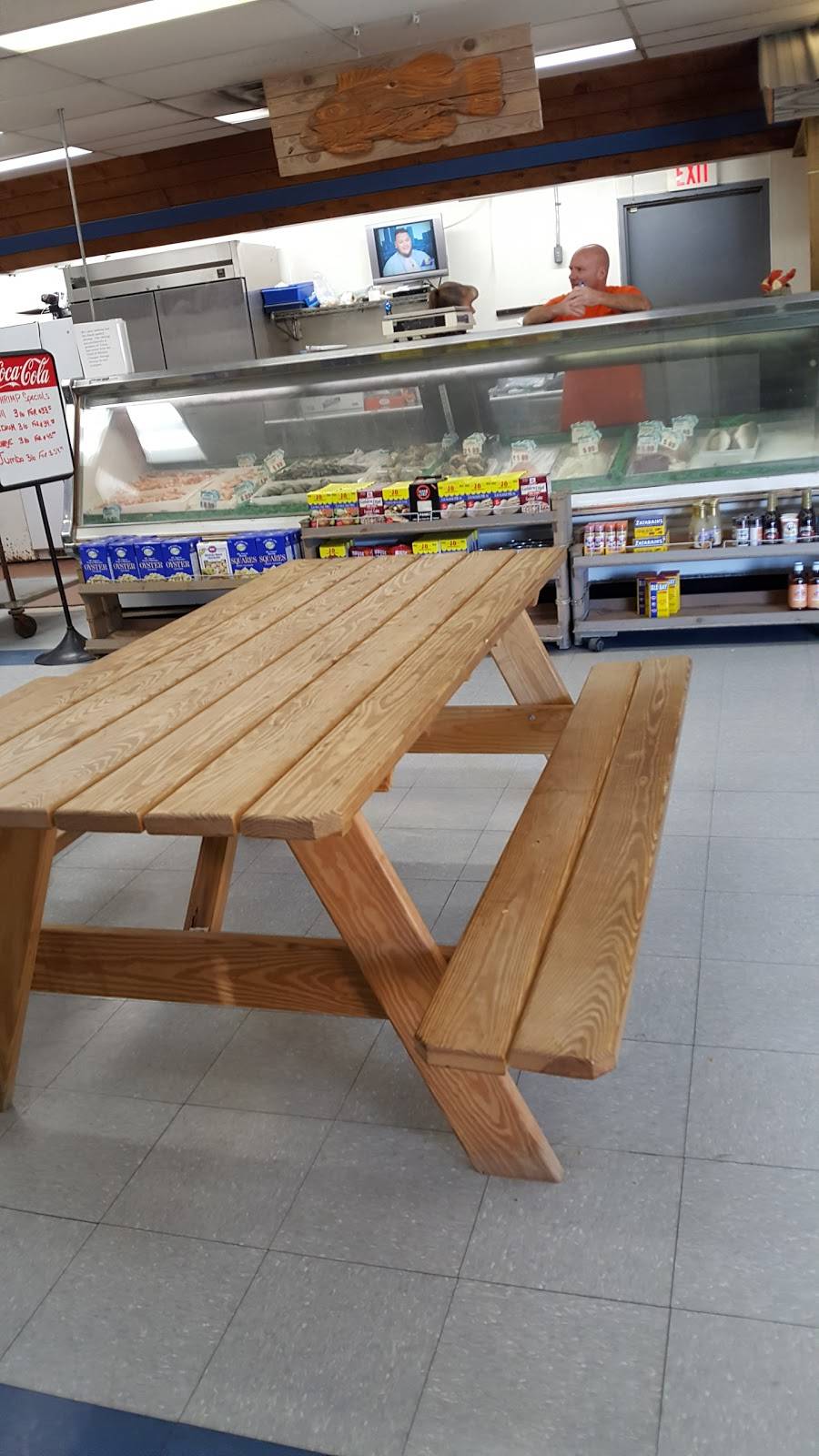 Chesapeake Seafood Inc | restaurant | 135 Mayo Rd, Edgewater, MD 21037, USA | 4109568956 OR +1 410-956-8956