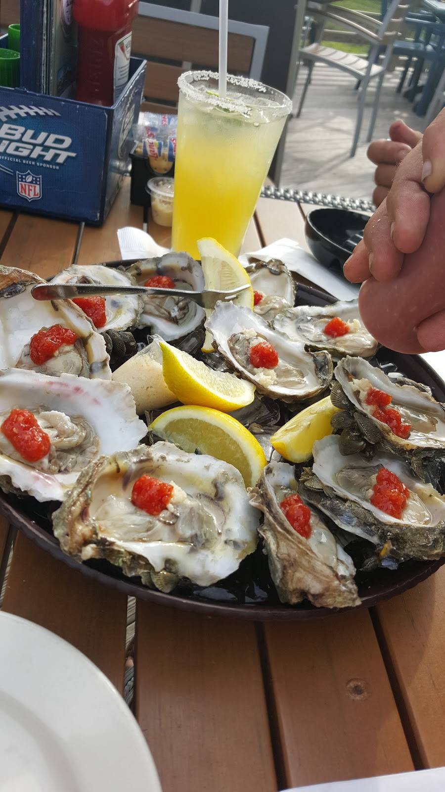 Anna Maria Oyster Bar Landside | restaurant | 6906 14th St W, Bradenton, FL 34207, USA | 9417587880 OR +1 941-758-7880