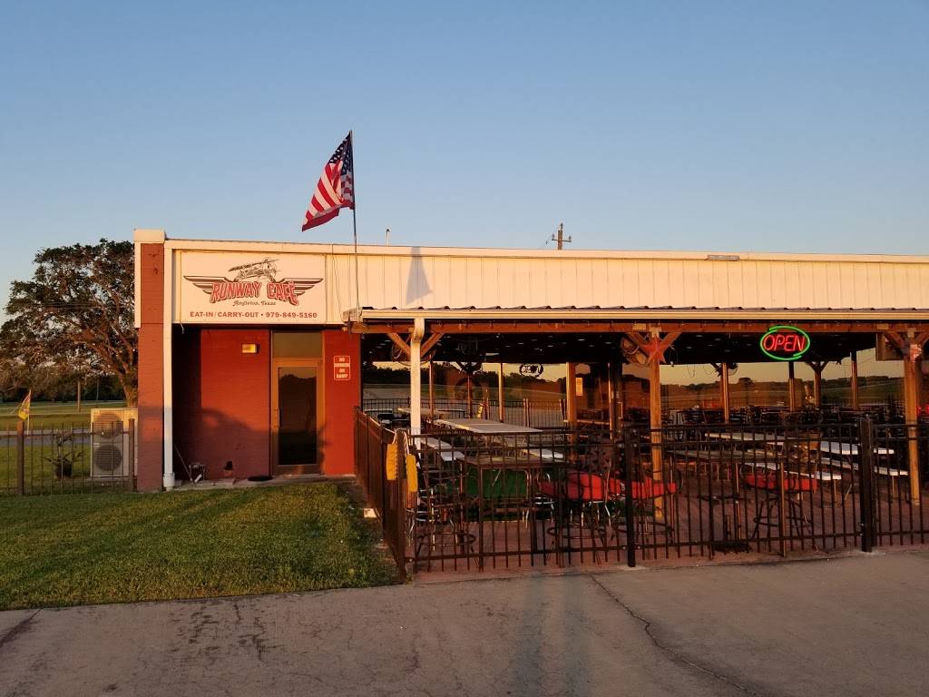 Runway Cafe | restaurant | 7915 Airport Rd, Angleton, TX 77515, USA | 9798495160 OR +1 979-849-5160