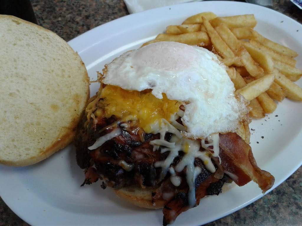 Mels Family Diner | restaurant | 3221 S Orlando Dr, Sanford, FL 32773, USA | 4073214294 OR +1 407-321-4294