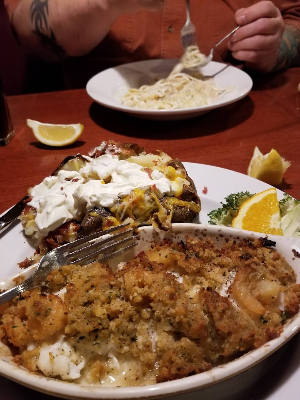 Bullwinkles Steak House | restaurant | 2919 Atlantic Hwy, Waldoboro, ME 04572, USA | 2078326272 OR +1 207-832-6272